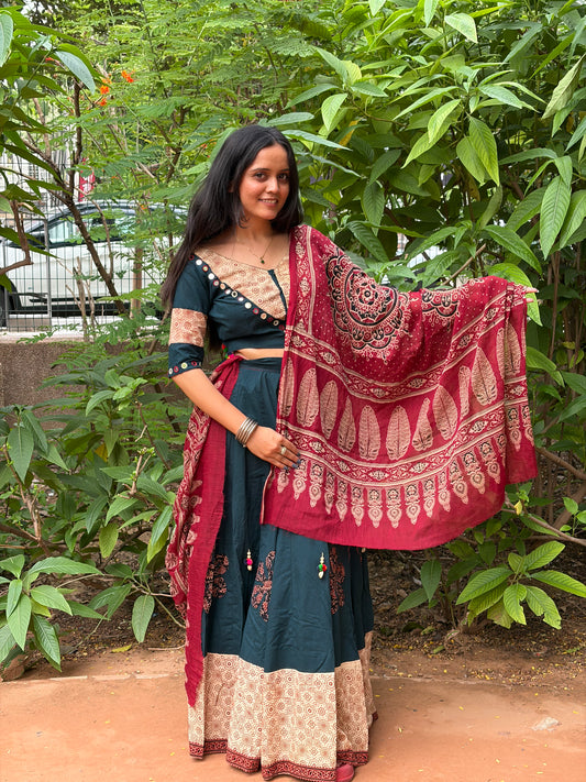 Traditional Green Cotton Choli Set with Ajrakh Print Dupatta & Mirror Detail