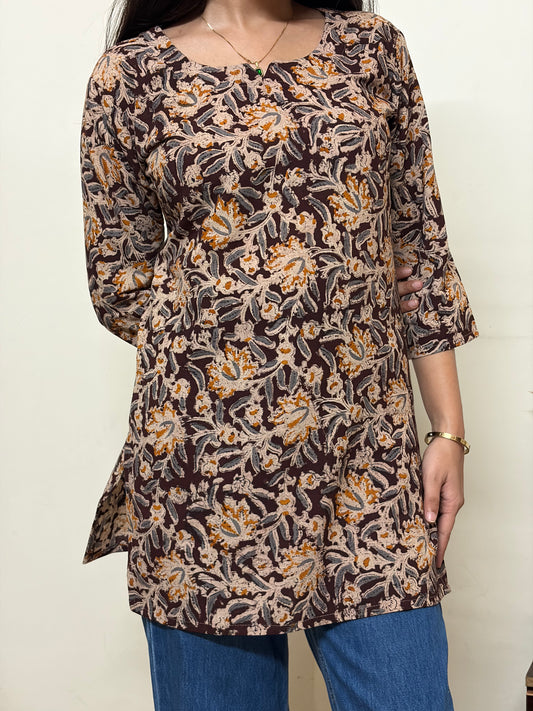 Urban Essential Short Top | Breathable Cotton Floral Print | Wine