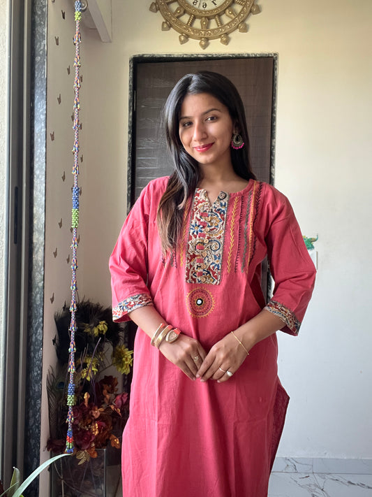 Urban Essential Two-Piece Set | Breathable Cotton Co-ord | Salmon Pink