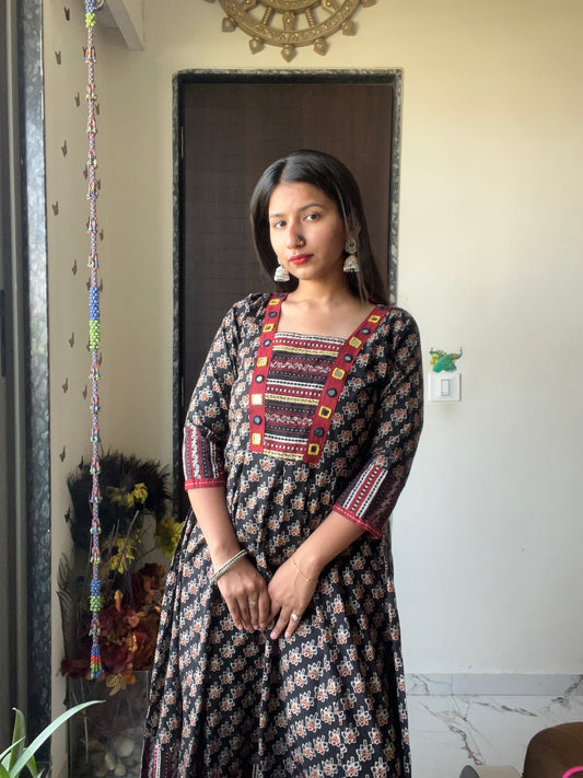 Reflective Heritage Kurti | Short Tops Breathable Cotton | Black